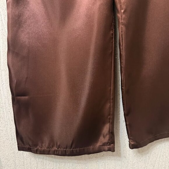 Brown Pajama Set – Long Sleeve Button Top & Wide-Leg Pants (L) - Picture 6 of 8